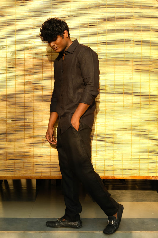 Men's Natural Linen Trousers Midnight Noir front